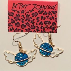 🪐🆕 Betsey Johnson Style - Wings Blue Planet Earrings